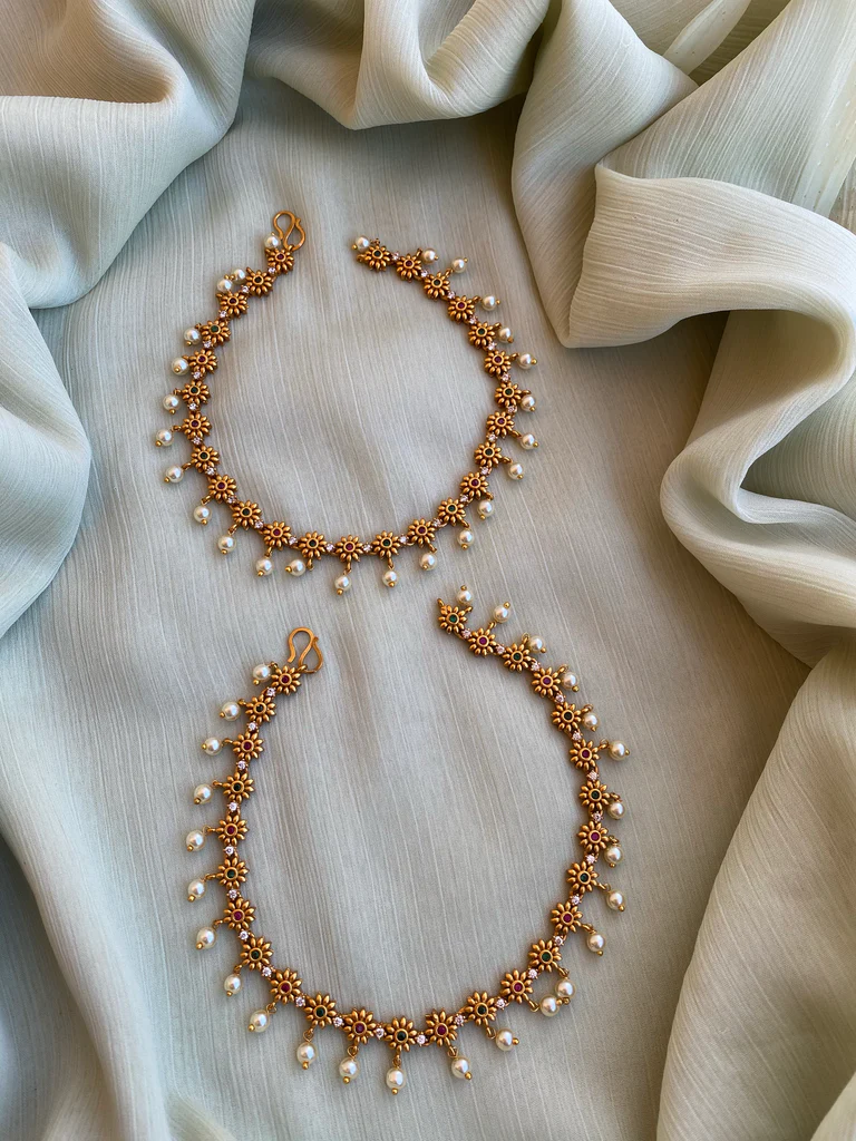 Flower Pearl Anklets